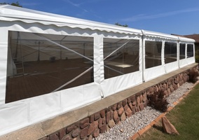 Rendezvénysátor 10 méter széles-49